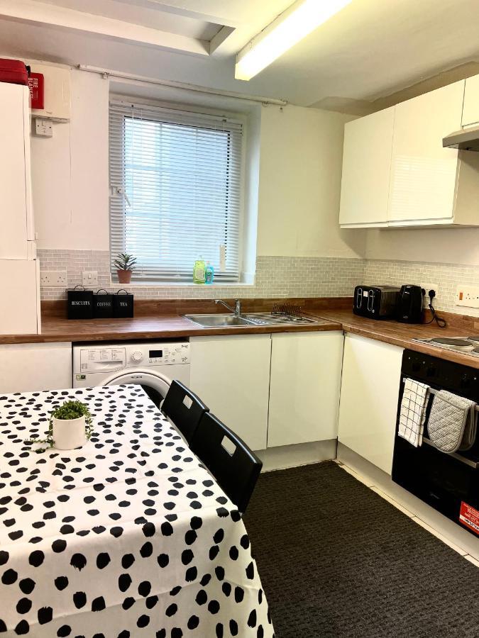 2 Bedroom Flat, 2 Minutes Walk To Bethnalgreen Station, Central Londra Dış mekan fotoğraf